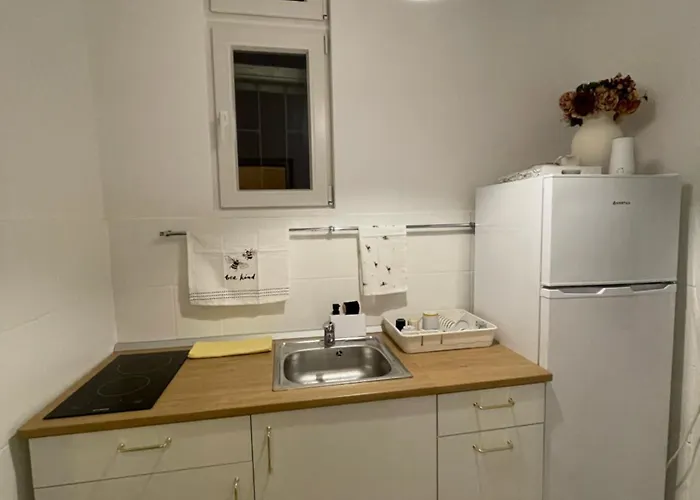 Nicole's Cozy Retreat تيميشورا