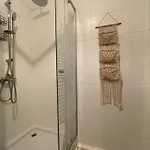 Nicole's Cozy Retreat Apartamento